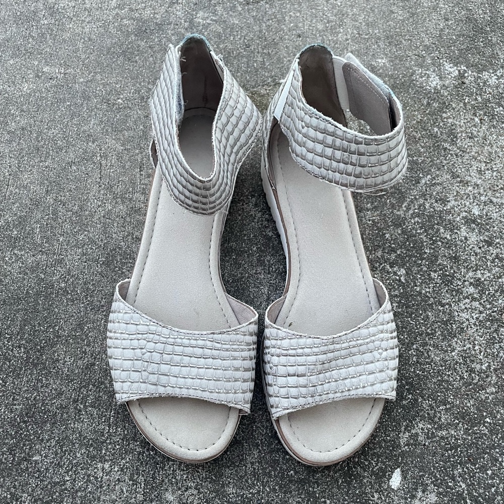 GABOR Ankle strap sandals